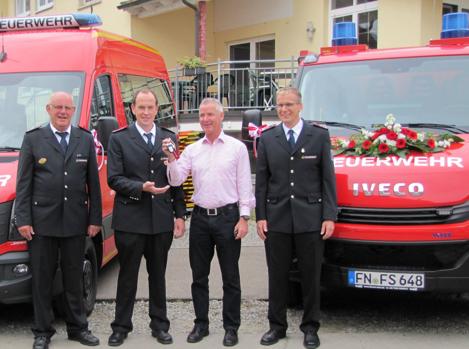 Von links Artur Keller, Markus Walz, Bürgermeister Manfred Härle, Jochen Fuchs bei der Fahrzeugweihe 2018